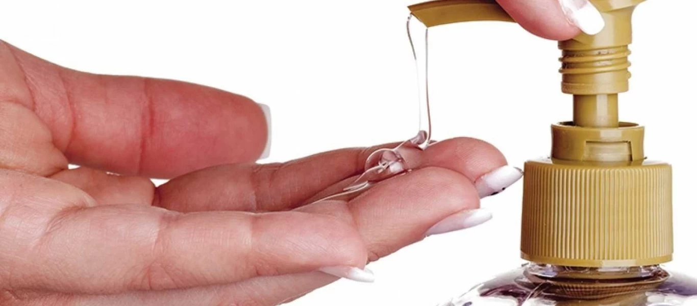 Υπάλληλοι του ΣΔΟΕ κατάσχεσαν 4.000 λίτρα διαλυμάτων χωρίς άδεια - Προβάλλονταν ως αντισηπτικά